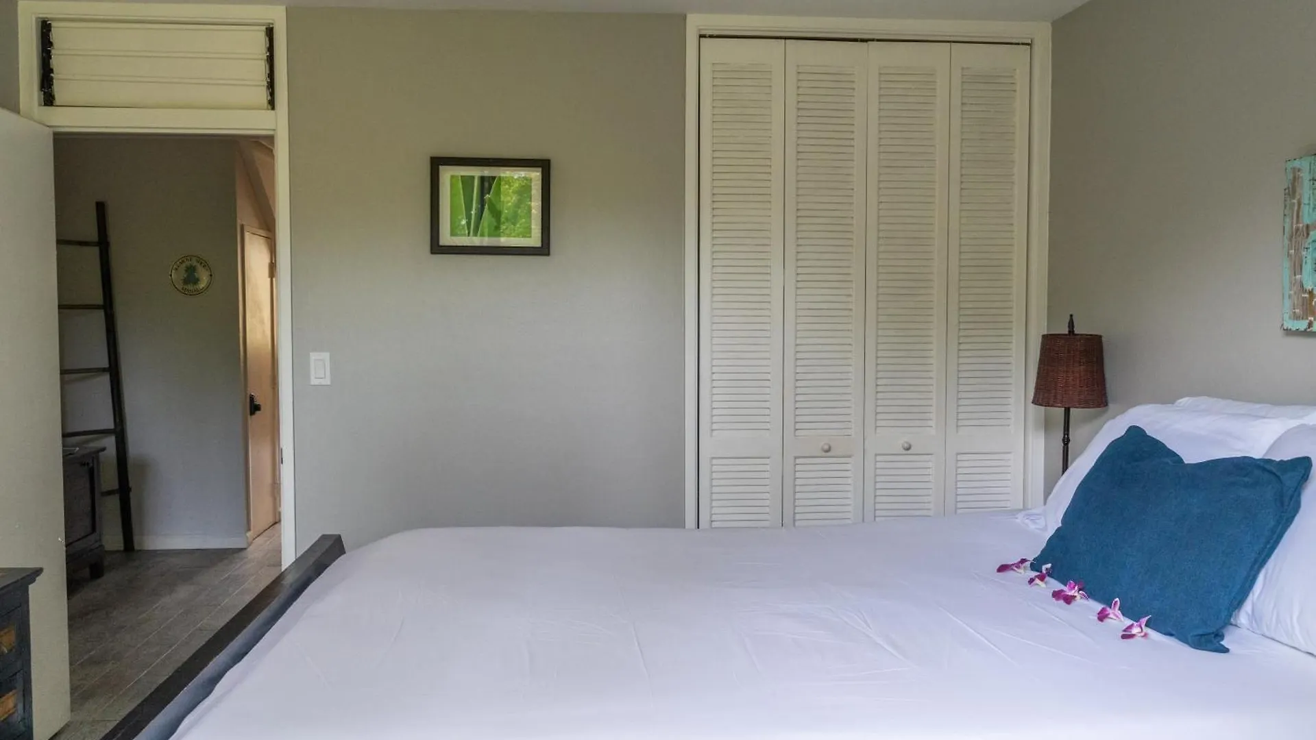 Apartment Rare 2 Bedroom & Loft Townhouse On The North Shore Kahuku